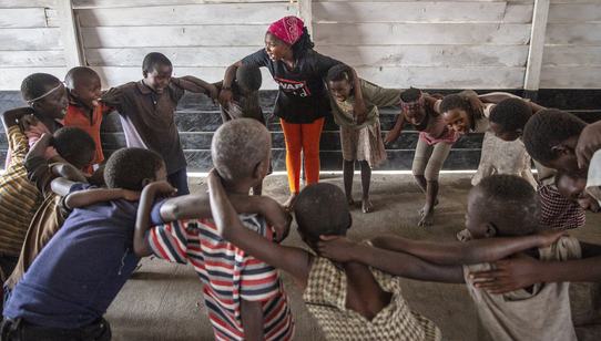 Children learn how to build a future for themselves in groupsessions with War Child in DR Congo_Psychoscocial support_180628