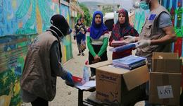 Delivering stationairy and other learning materials_Shield_Lebanon_War Child_200528.jpg