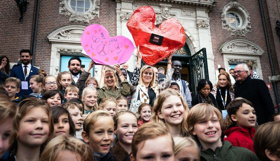 Getekend voor het leven overhandiging petitie_War Child Nederland_191009