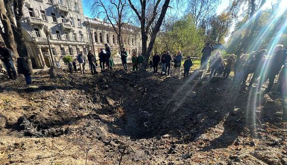 War-Child-Holland_Ukraine-new-attacks-October_Education-App-CWTL_6_Ukraine_221011